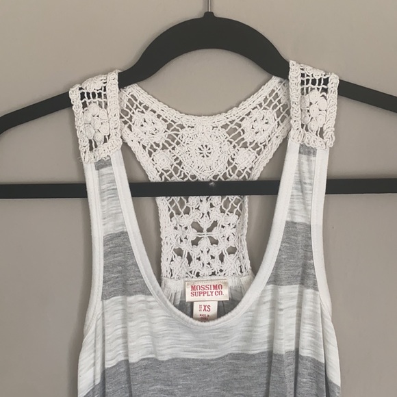 Mossimo tank top with macrame back - Picture 2 of 4